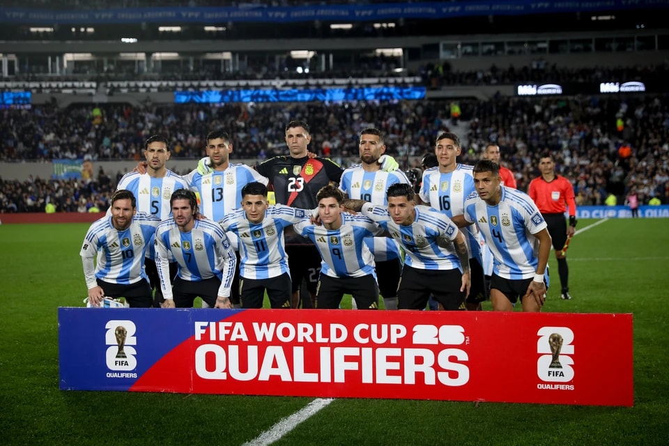 首场比赛 首场比赛