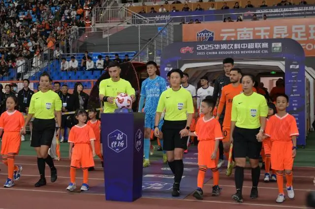 奥斯卡本赛, 动与安德森